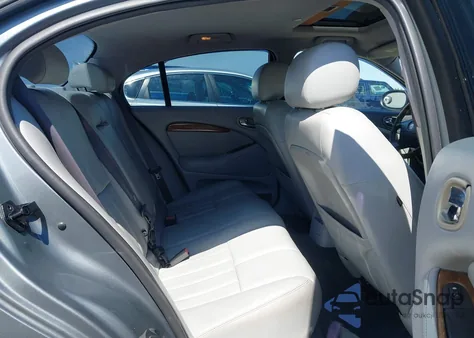 2003 Jaguar S-Type 4.2L V8 из США, поврежденный, VIN SAJEA01U93HM87534